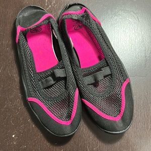 ☀️3/$20 Water shoes.